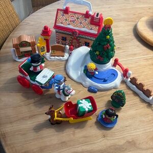 Fisher Price little people Holiday village